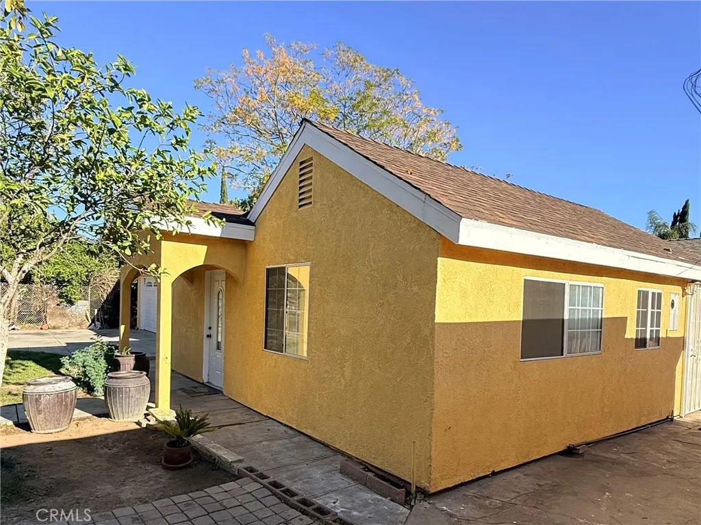 1425 8th Street, San Fernando, California 91340 home-pic-6